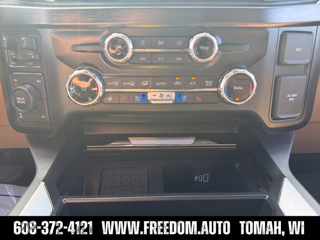 Used 2023 Ford F350 Lariat w/ Lariat Ultimate Package AWD/4WD image 19