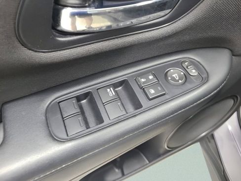 Used 2019 Honda HR-V LX image 21