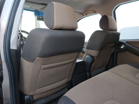 Used 2006 Nissan Xterra S w/ (U01) Utility Pkg image 26