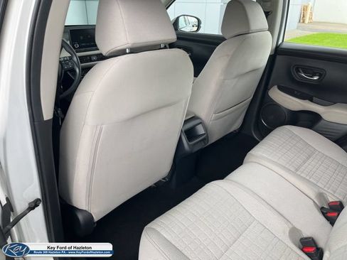Used 2023 Honda HR-V LX image 17