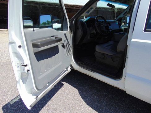 Used 2014 Ford F250 XL w/ XL Value Package RWD image 12