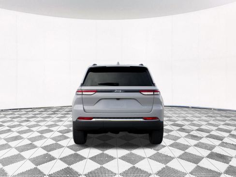 New 2026 Jeep Grand Cherokee 4WD image 11