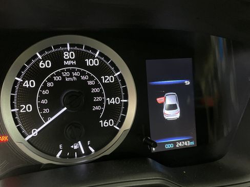 Certified 2022 Toyota Corolla LE image 46