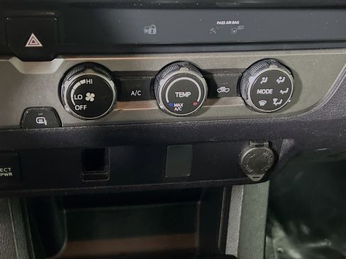 Used 2019 Toyota Tacoma SR w/ SR Convenience Package RWD image 24