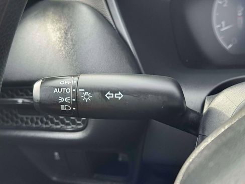 Used 2025 Honda HR-V LX image 20