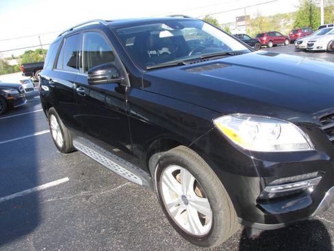 Used 2015 Mercedes-Benz ML 350 4MATIC image 41