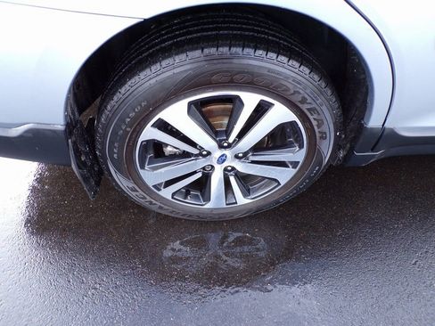 Used 2019 Subaru Outback 2.5i Limited image 8