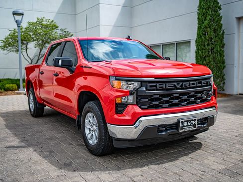 Used 2025 Chevrolet Silverado 1500 W/T w/ WT Value Package RWD image 3