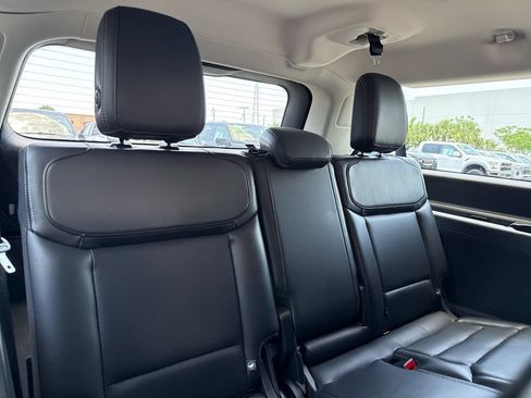 Used 2025 Ford Expedition Max Platinum AWD/4WD image 33