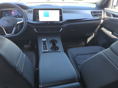 New 2026 Volkswagen Atlas Cross Sport SE image 19