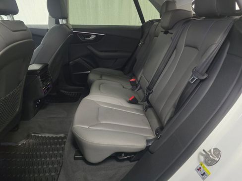 Certified 2025 Audi Q8 Premium Plus w/ Premium Plus Package image 19