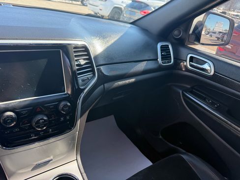 Used 2015 Jeep Grand Cherokee Altitude image 28
