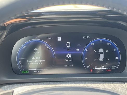Used 2025 Toyota Crown Signia AWD/4WD image 43