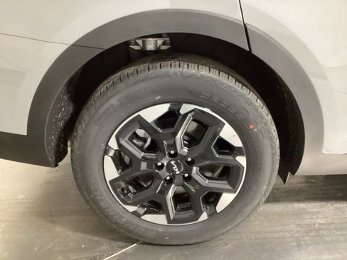 New 2026 Kia Sorento S w/ S Panoramic Sunroof Package FWD image 9