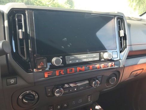 New 2026 Nissan Frontier PRO-4X w/ Pro-4x Convenience Package AWD/4WD image 10