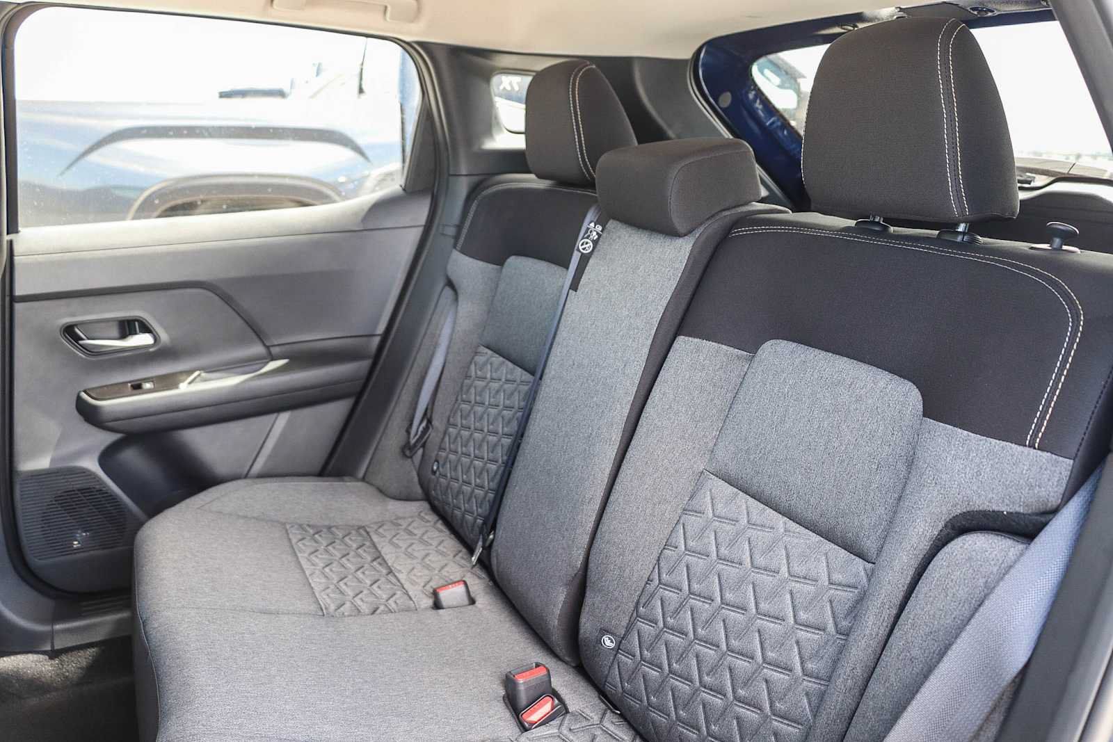 New 2027 Nissan Kicks SV FWD image 18