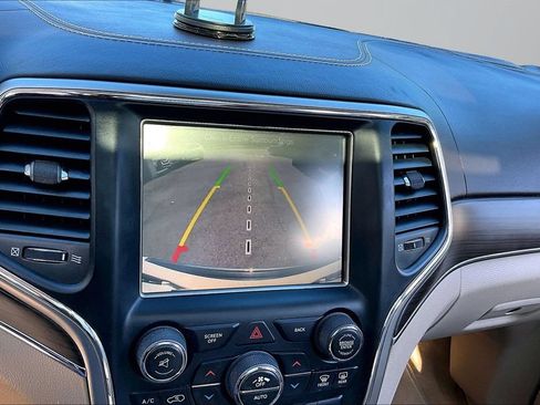 Used 2014 Jeep Grand Cherokee Overland w/ Advanced Technology Group RWD image 14