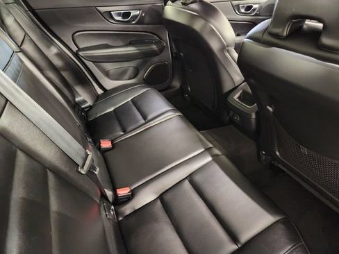 Certified 2025 Volvo S60 B5 Core FWD image 31