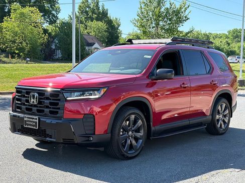 New 2026 Honda Pilot Sport image 4