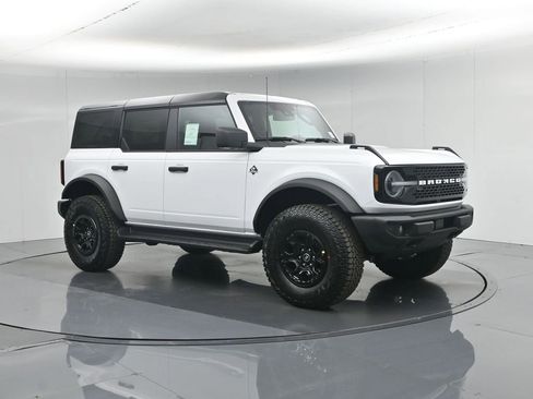 New 2026 Ford Bronco Outer Banks AWD/4WD image 14