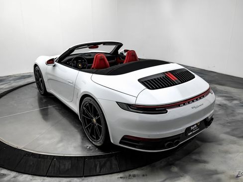 Used 2021 Porsche 911 Carrera 4 image 11