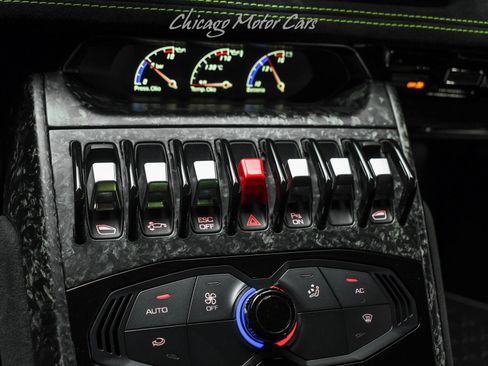 Used 2018 Lamborghini Huracan Performante image 14