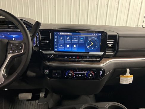 New 2025 Chevrolet Silverado 1500 LT image 13