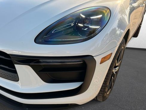 Used 2022 Porsche Macan image 9