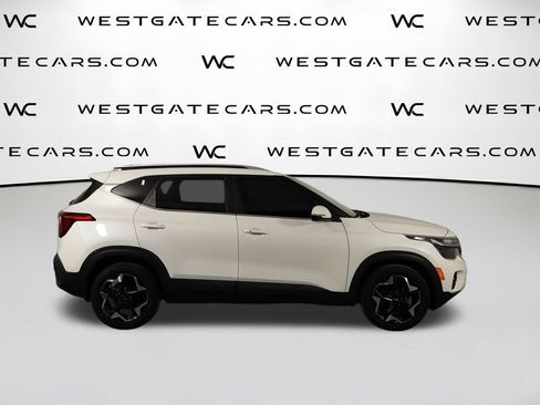 Used 2024 Kia Seltos EX FWD image 44
