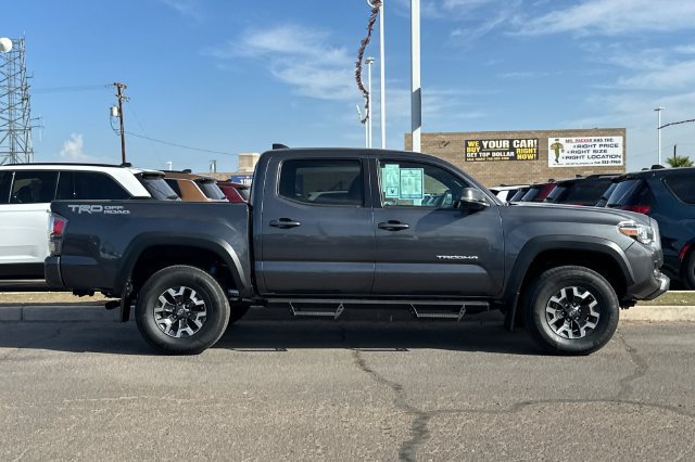 Used 2021 Toyota Tacoma TRD Off-Road w/ Technology Package RWD image 2