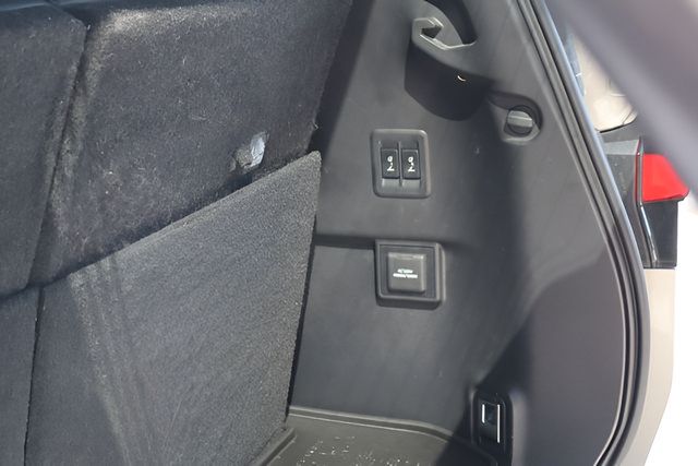 Used 2024 Lexus GX 550 w/ Accessory Package (2T) AWD/4WD image 12