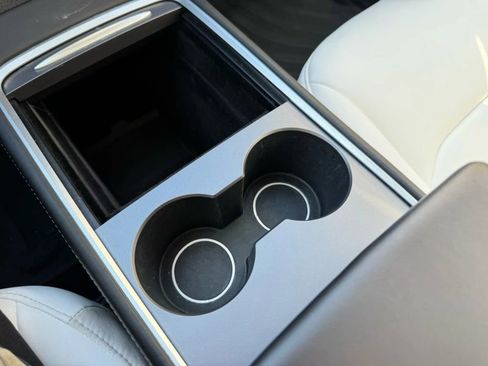 Used 2021 Tesla Model 3 Standard Range Plus image 13