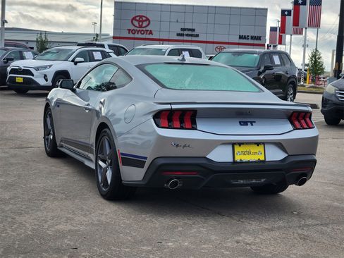 Used 2024 Ford Mustang GT Premium image 7