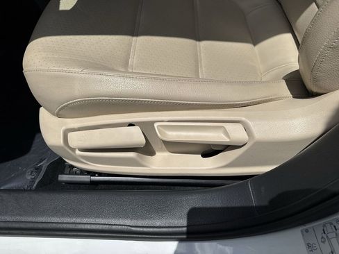 Used 2017 Volkswagen Jetta SE FWD image 41