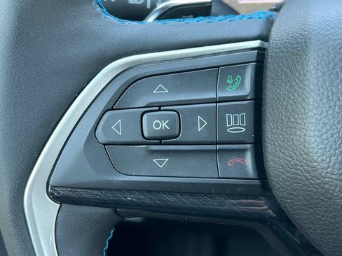 Used 2022 Jeep Grand Cherokee Trailhawk AWD/4WD image 23