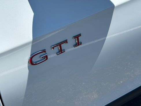 New 2026 Volkswagen Golf SE FWD image 22