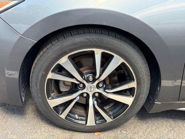 Used 2018 Nissan Maxima 3.5 SL FWD image 6