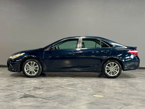 Used 2017 Toyota Camry XSE image 8