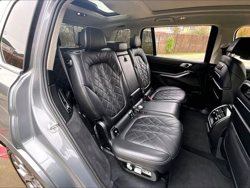 Used 2024 BMW X7 xDrive40i image 35