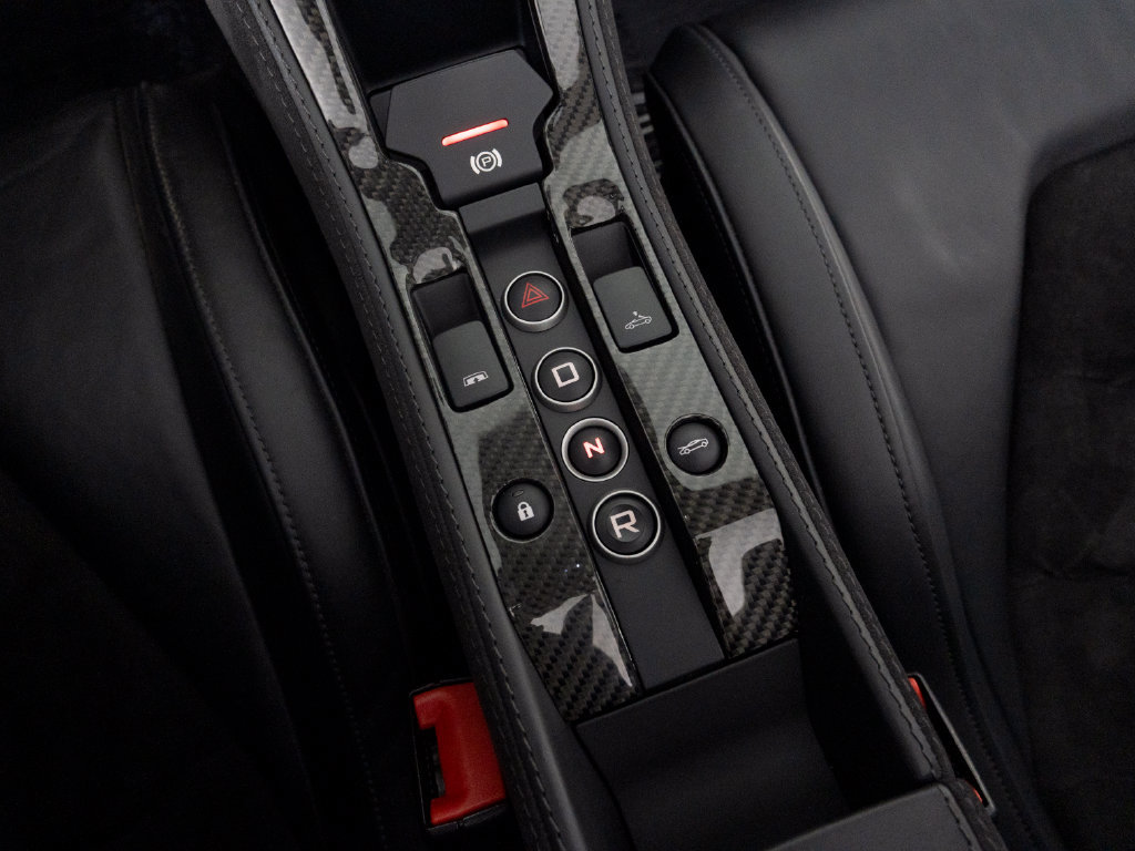 Used 2013 McLaren MP4-12C Spider RWD image 19