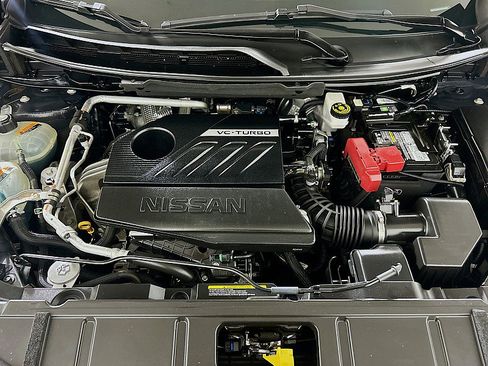 Used 2023 Nissan Rogue SV image 28
