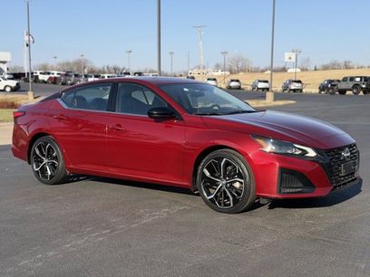 Used 2023 Nissan Altima 2.5 SR w/ SR Premium Package