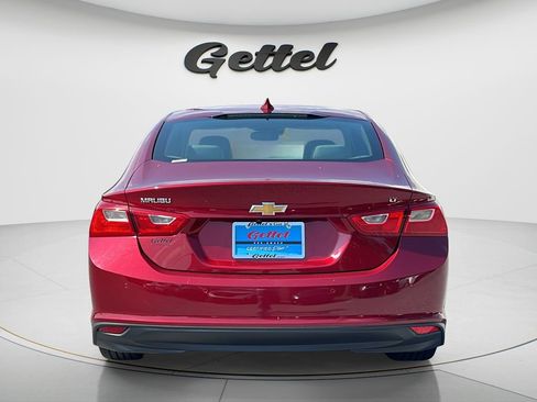 Used 2018 Chevrolet Malibu LT w/ Leather Package FWD image 6