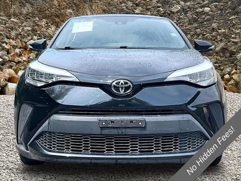 Used 2020 Toyota C-HR XLE FWD image 3