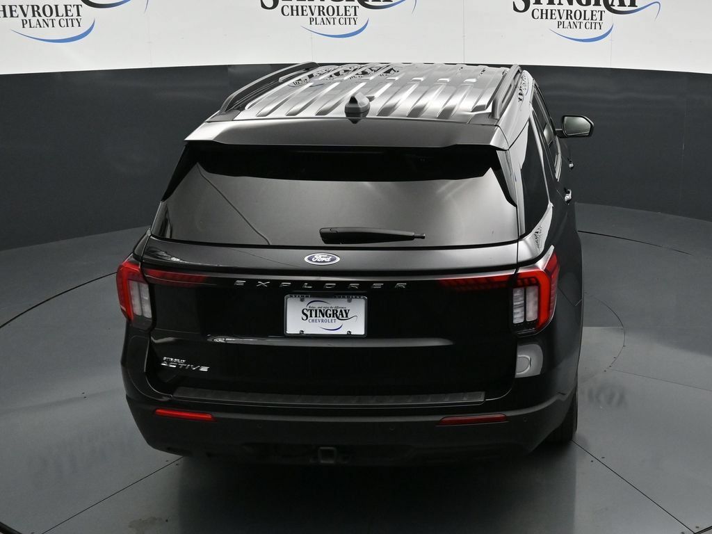 Used 2025 Ford Explorer Active RWD image 32