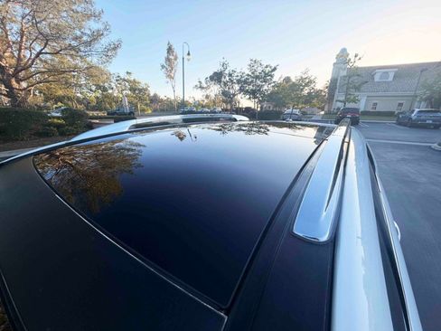 Used 2012 Kia Sorento SX w/ SX Premium Pkg image 9