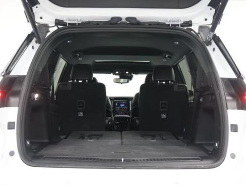 Used 2023 Jeep Grand Cherokee L Laredo AWD/4WD image 14