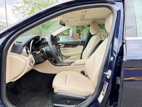Used 2020 Mercedes-Benz C 300 4MATIC Sedan image 11