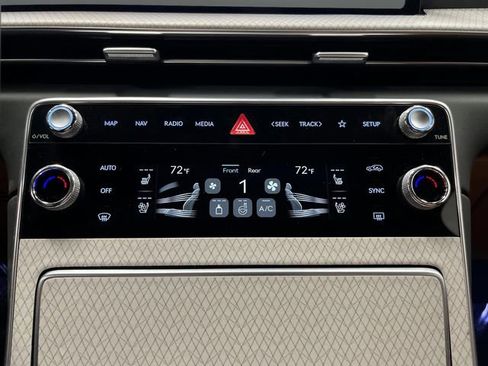 Used 2025 Genesis GV80 3.5T Advanced image 22