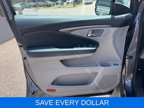 Used 2021 Honda Pilot EX image 8